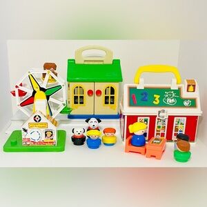 VTG Fisher-Price “Little People” Toy Lot